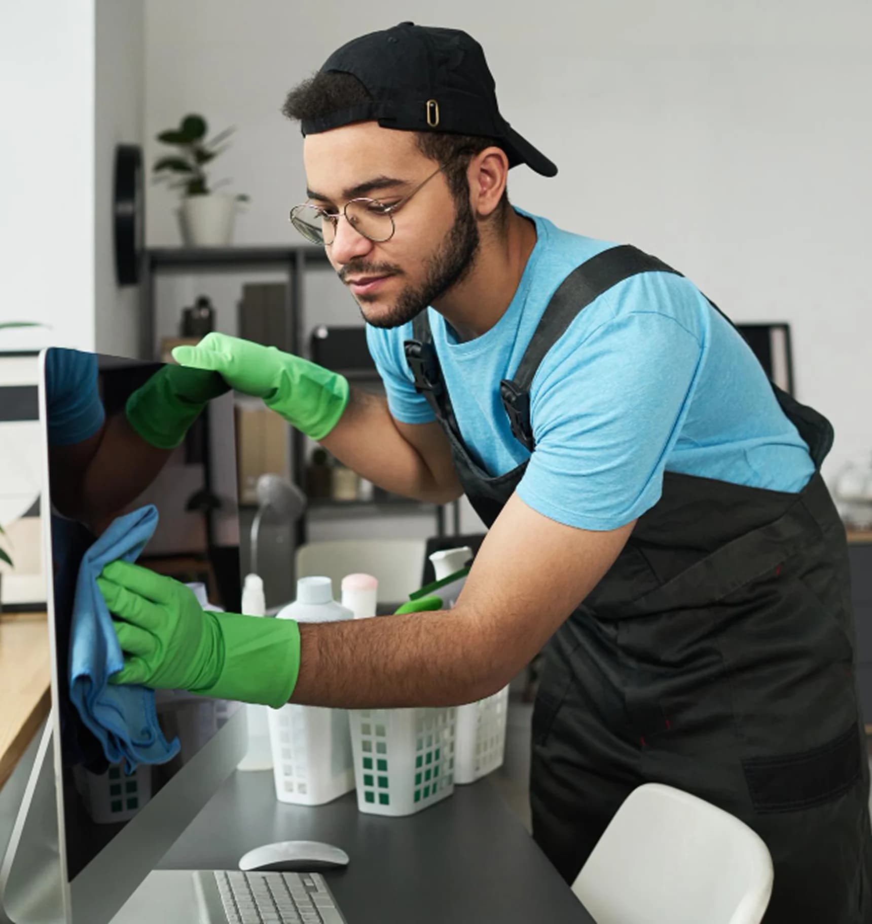 ClickDone specialist earning money from completed tasks